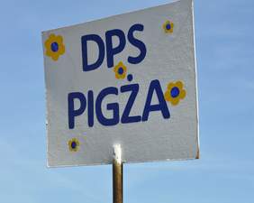 Tabliczka informacyjna DPS PIGŻA