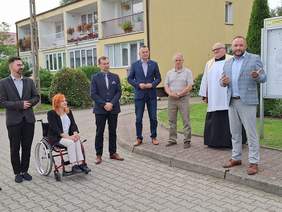 Pokaż zdjęcie: Nowy bus