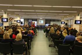 Pokaż zdjęcie: Konferencja 