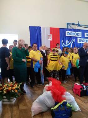 Łzy wzruszenia podczas otwarcia nowej sali gimnastycznej w SOSW w Bogumiłku