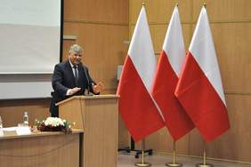 Wicewojewoda Kujawsko-Pomorski - Józef Ramlau - przemawia podczas otwarcia konferencji