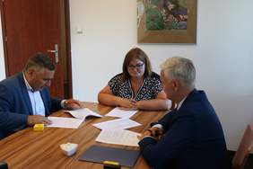 Pokaż zdjęcie: Zawarcie umowy