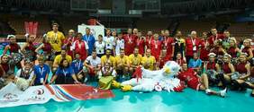 Zawodnicy po meczu otwarcia Europejskiego Turnieju siatkówki zunifikowanej
