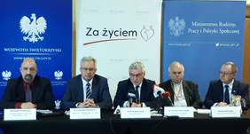 Pokaż zdjęcie: Briefing prasowy