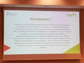 slajd z prezentacji zawierający informacje o specjalnym ośrodku szkolno-wychowawczym w Ropczycach przy którym działa owit