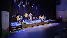 Pokaż zdjęcie: Zespół Bronek Band