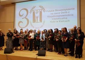 Pokaż zdjęcie: 30 lat PSONI w Kielcach