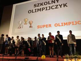 Pokaż zdjęcie: Gratulacje dla Szkolnych Olimpijczyków