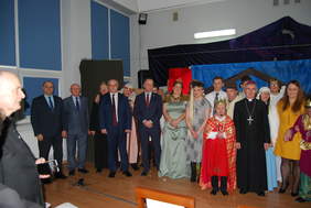 Uczestnicy spotkania Bożonarodzeniowego w WTZ Caritas w Ropczycach