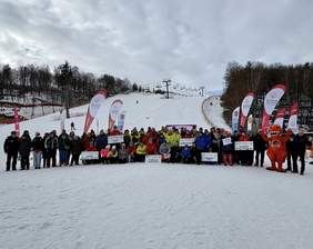 Pokaż zdjęcie: Uczestnicy zawodów