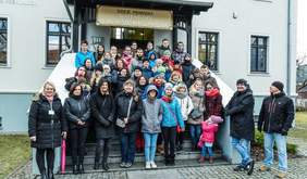 Zdjęcie zbiorowe uczstników zawodów