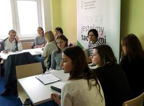 Pokaż zdjęcie: Uczestnicy spotkania konsultacyjnego dla organizacji pozarządowych