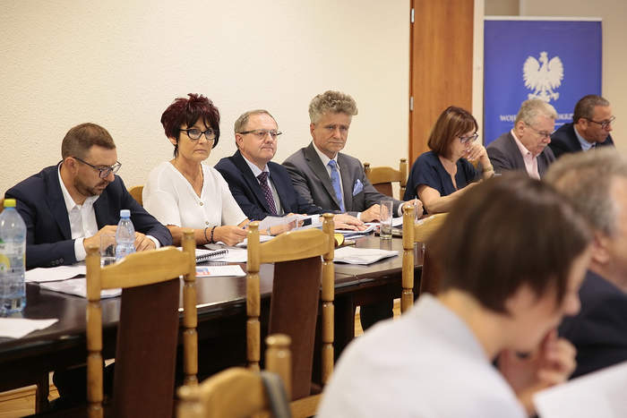 Pokaż zdjęcie: Fot. Radio Kielce- obrady kapituły Lodołamaczy 2019