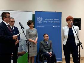 Pokaż zdjęcie: Prelegenci. 