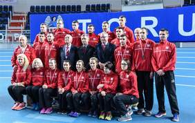 Zdjęcie Kadry Narodowej Polski podczas Halowych Mistrzostw Europy Głuchych w Lekkoatletyce z marca 2016r.