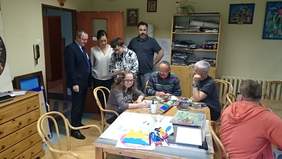 Pokaż zdjęcie: Wizyta Dyrektora Oddziału Świętokrzyskiego PFRON oraz kierownika ZAZ w Kielcach w WTZ przy ul. Słonecznej w Kielcach 