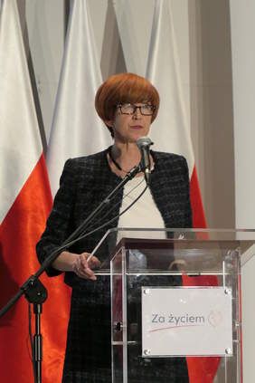 Pokaż zdjęcie: Wystąpienie Elżbiety Rafalskiej - Minister Rodziny, Pracy i Polityki Społecznej