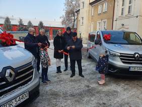 Pokaż zdjęcie: Uroczyste przekazanie nowych pojazdów