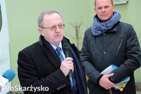 Pokaż zdjęcie: Fot. ProSkarżysko - dyrektor Andrzej Michalski przemawia