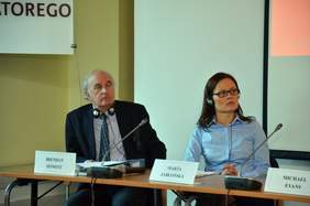 Pokaż zdjęcie: Fot__Od_lewej_Brendan_Sinnott__Marta_Jablonska__PION_.JPG