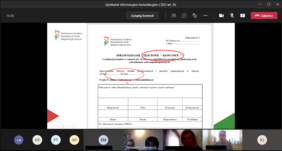 Pokaż zdjęcie: Slajd z prezentacji pokazanej przedstawicielom małopolskich NGO podczas konsultacji. Na slajdzie widoczny fragment sprawozdania.