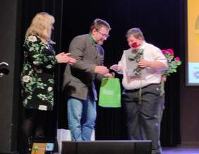 Pokaż zdjęcie: Nagradzanie laureatów