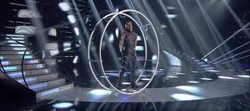 Julian Waglewski podczas występu w "Mam talent"
