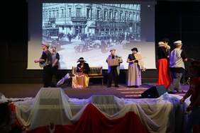 Pokaż zdjęcie: Spektakl Teatru Najwyższej Próby