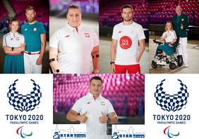 Pokaż zdjęcie: Kadra Tarnowskiego Zrzeszenia Sportowego Niepełnosprawnych „START” - 4 zawodników z niepełnosprawnościami oraz trenerzy. Kolarz zdjęć kadry w biało-zielonych strojach z kolekcji olimpijskiej oraz logotyp Tarnowskiego "Start" 