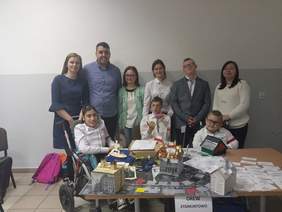 Pokaż zdjęcie: Uczestnicy Integracyjnego Festiwalu Nauki w Koninie o tematyce zwycięskiego Powstania Wielkopolskiego