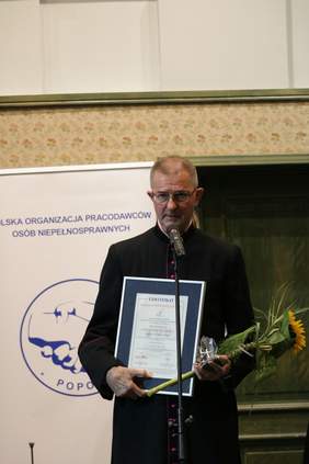 Pokaż zdjęcie: LODOŁAMACZ SPECJALNY 2020  Ks. Stanisław Łada – proboszcz parafii pw. Podwyższenia Krzyża Świętego w Pruszczu Gdańskim