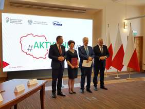 Pokaż zdjęcie: Zdjęcie zbiorowe