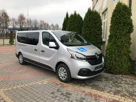 Pokaż zdjęcie: Nowe auto, fot. Starostwo Powiatowe w Łukowie