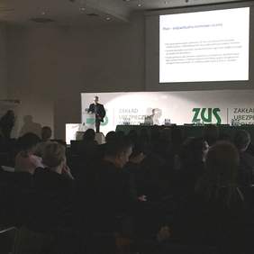 Uczestnicy seminarium podczas wykładu