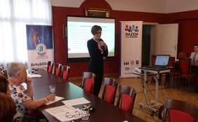 Pokaż zdjęcie: Wystąpienie Anny Skupień, dyrektor Oddziału Wielkopolskiego PFRON podczas konferencji pt.: „Mój wpływ na ochronę zdrowia w województwie wielkopolskim”